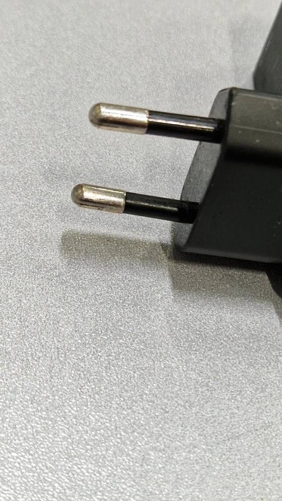 Microsoft 1624 AC Adapter 5.2V 2.5A Used Working Without Power Cord