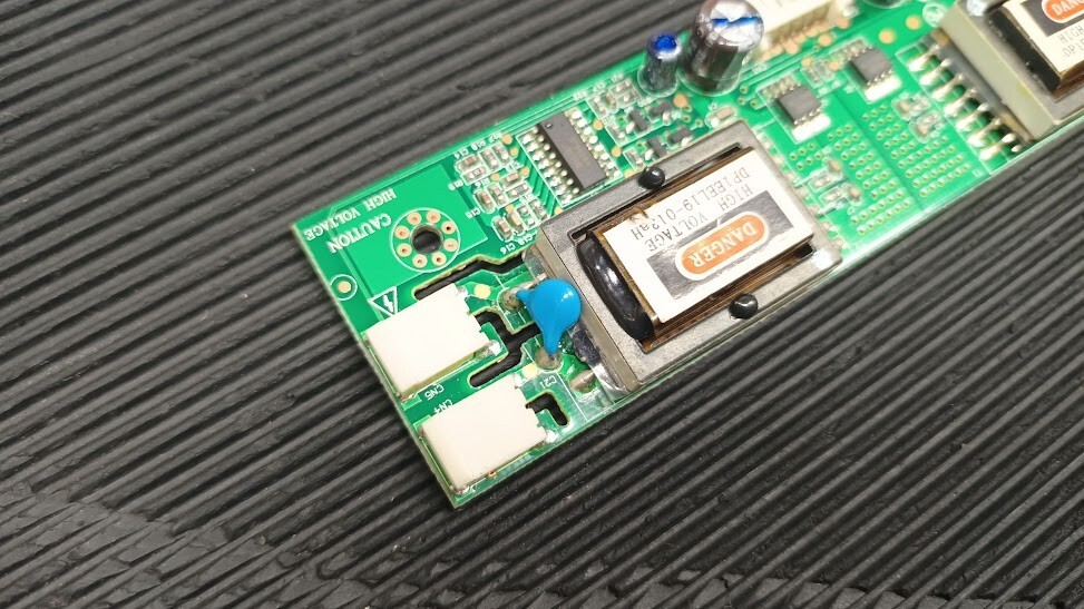 Used Non-Working DP-04-22001 PCB Board - For Parts Only, No Accessories