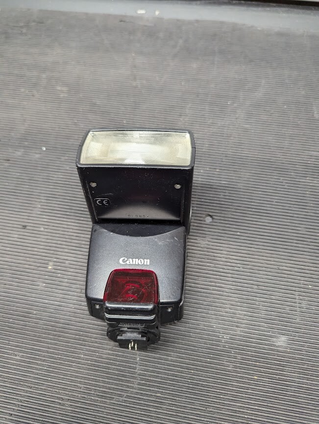 Canon Flash Speedlite 380EX Flash   Black  - Untested