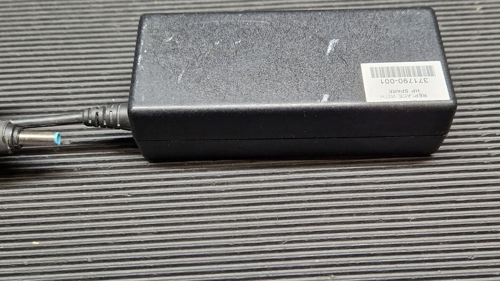 HP PPP009S AC Adapter 18.5V 3.5A Used Working Without Power Cord