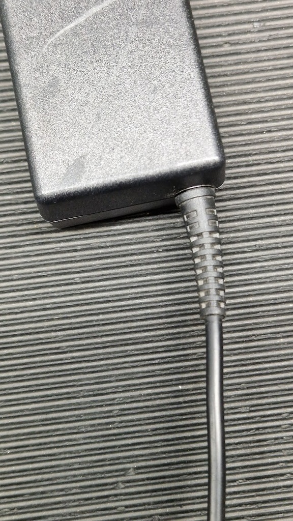 HP PA-1650-32 AC Adapter 18.5V 3.5A Used Working Without Power Cord