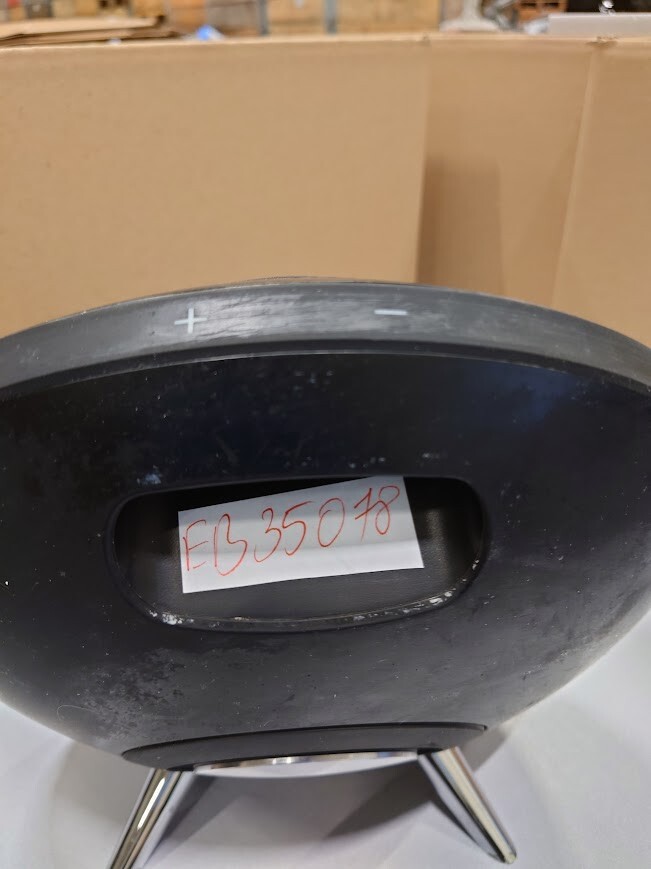 Harman Kardon Onyx Studio Wireless Speaker Black Not Working For Parts