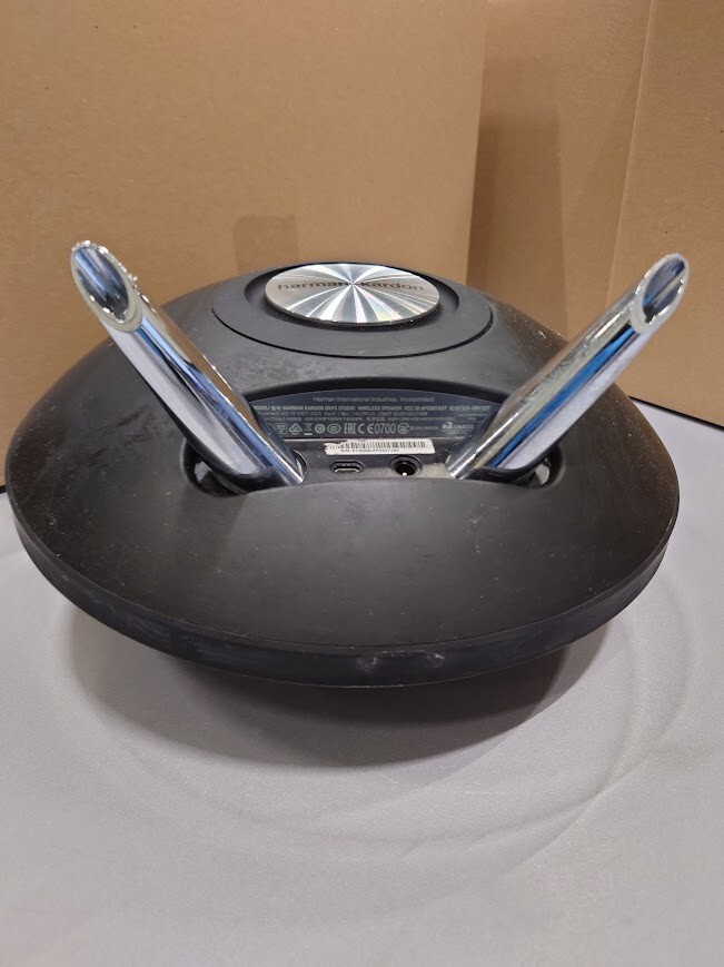 Harman Kardon Onyx Studio Wireless Speaker Black Not Working For Parts