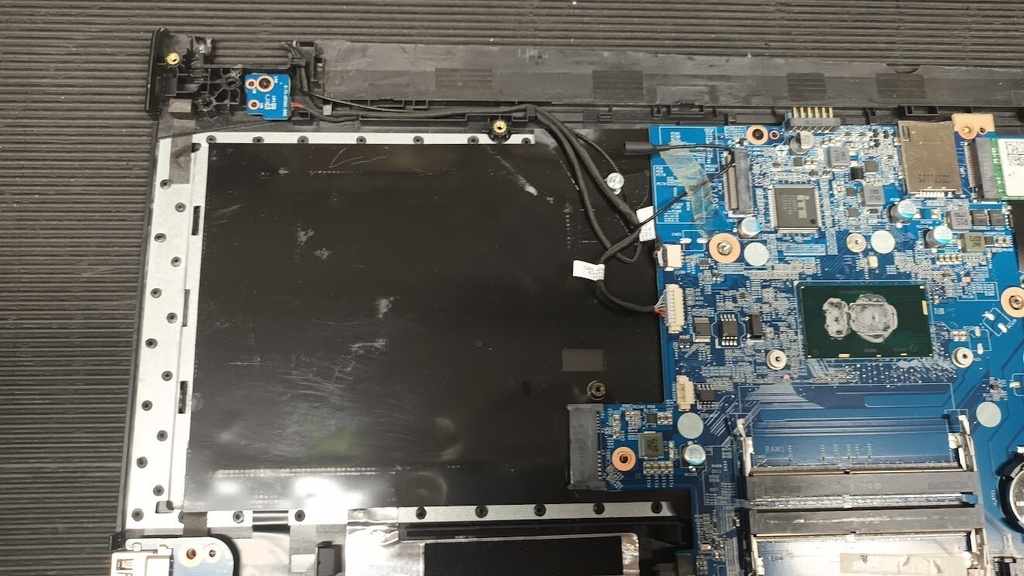Terra-PC Micro Laptop - Intel Core i3-7100U, Intel HD Graphics 620, For Parts/Re