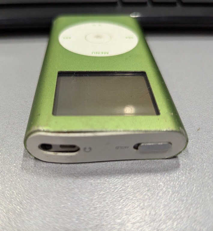 Apple iPod Mini A1051 Green 4GB Portable MP3 Media Video Player Not Working