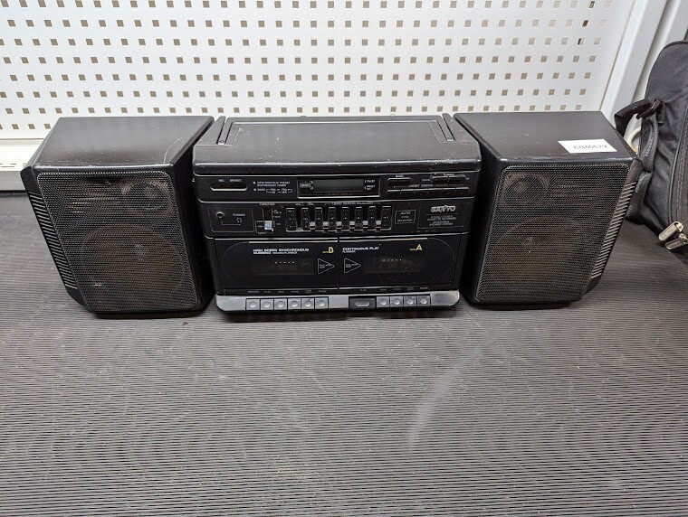 Sanyo MW232LET Stereo Radio Cassette Player  Vintage Dual Cassette Used Working