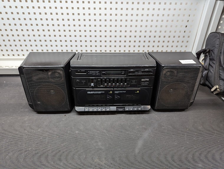 Sanyo MW232LET Stereo Radio Cassette Player  Vintage Dual Cassette Used Working