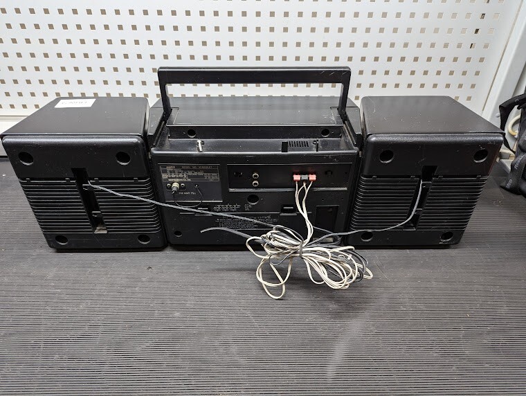 Sanyo MW232LET Stereo Radio Cassette Player  Vintage Dual Cassette Used Working