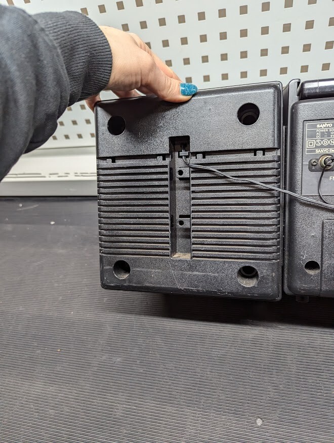 Sanyo MW232LET Stereo Radio Cassette Player  Vintage Dual Cassette Used Working