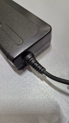 APD DA-90F19 AC Adapter 19V 4.74A Used Working Without Power Cord