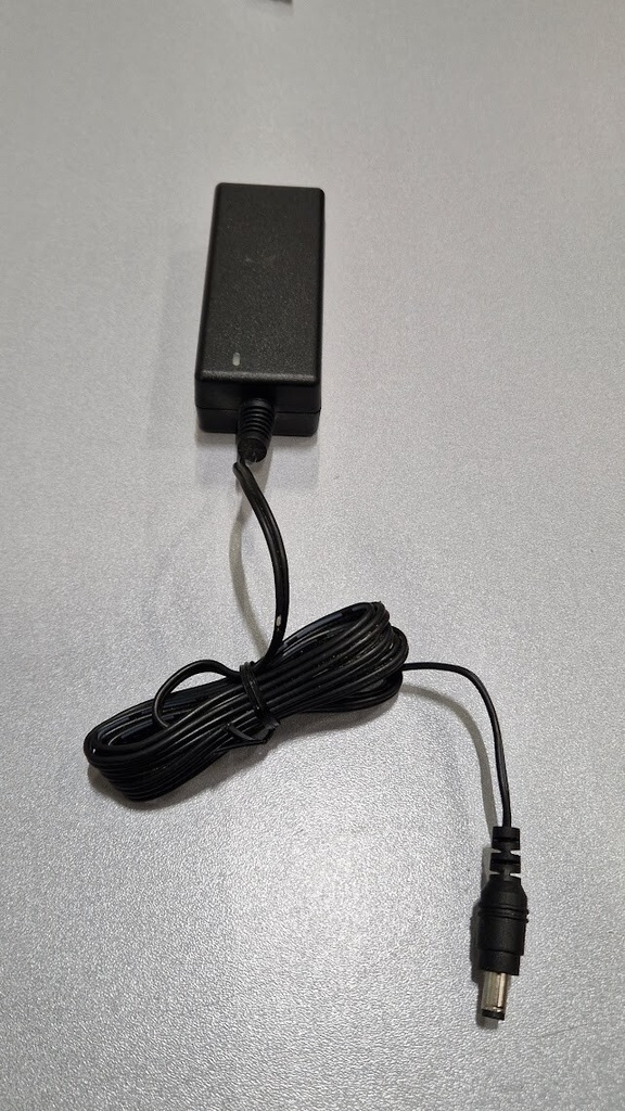 APD DA-30E12 AC Adapter 12V 2.5A Used Working Without Power Cord