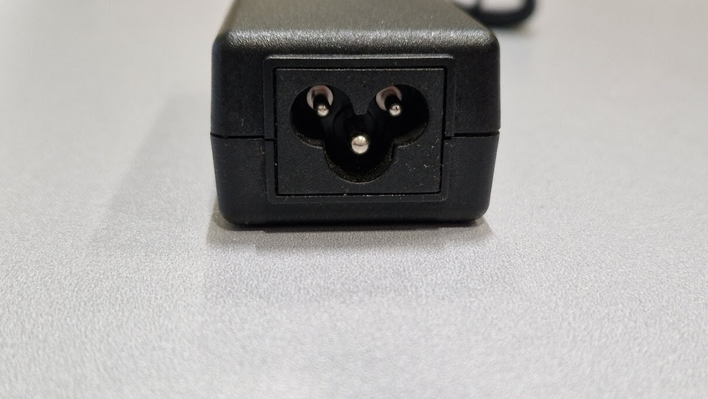 APD DA-30E12 AC Adapter 12V 2.5A Used Working Without Power Cord