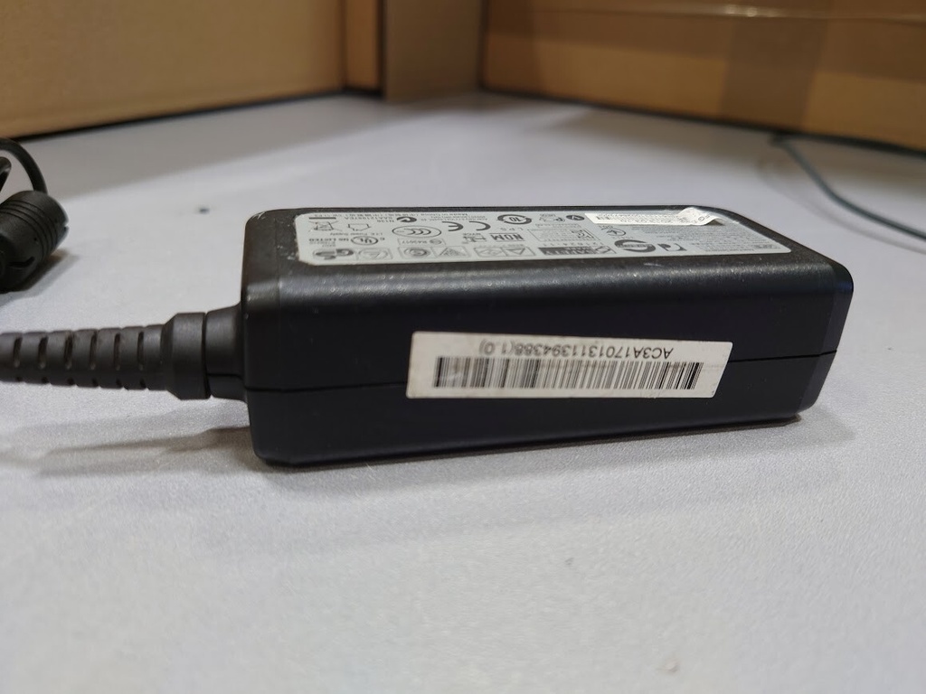 APD DA-40C19 AC Adapter 19V 2.1A Used Working Without Power Cord