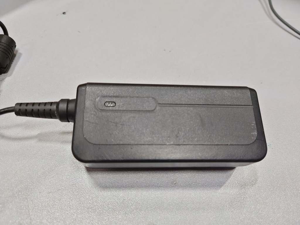 APD DA-40C19 AC Adapter 19V 2.1A Used Working Without Power Cord