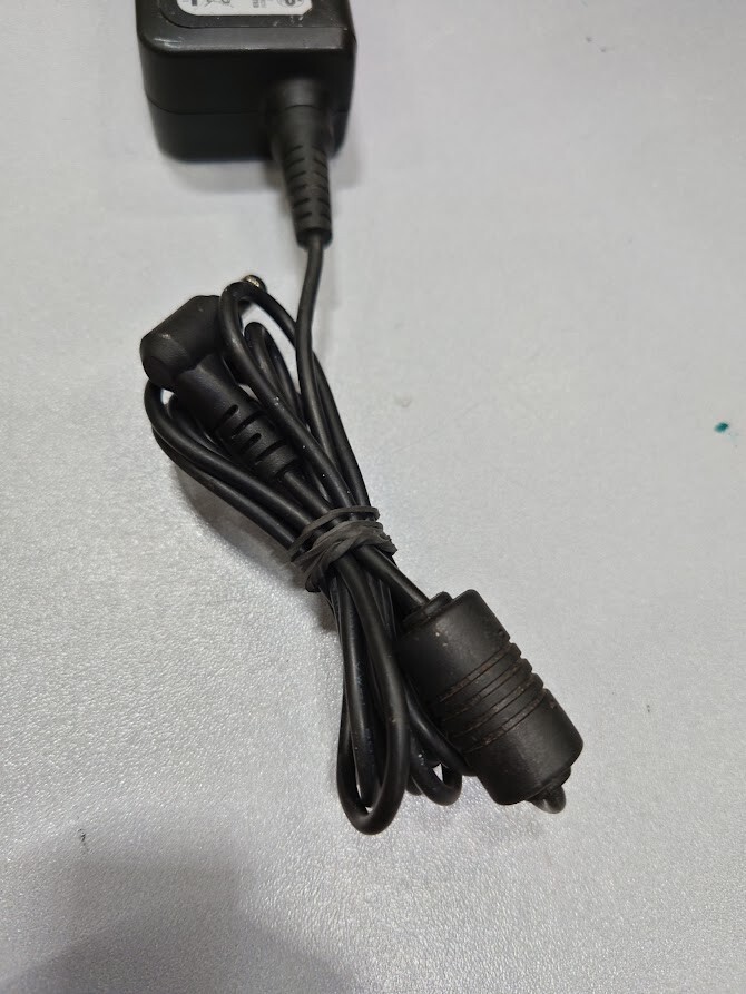 APD DA-40C19 AC Adapter 19V 2.1A Used Working Without Power Cord