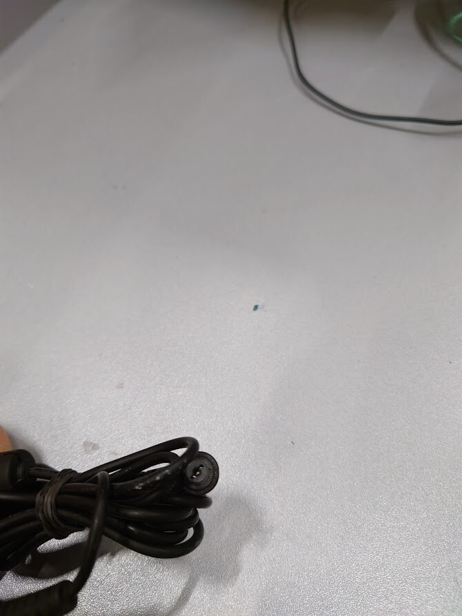 APD DA-40C19 AC Adapter 19V 2.1A Used Working Without Power Cord