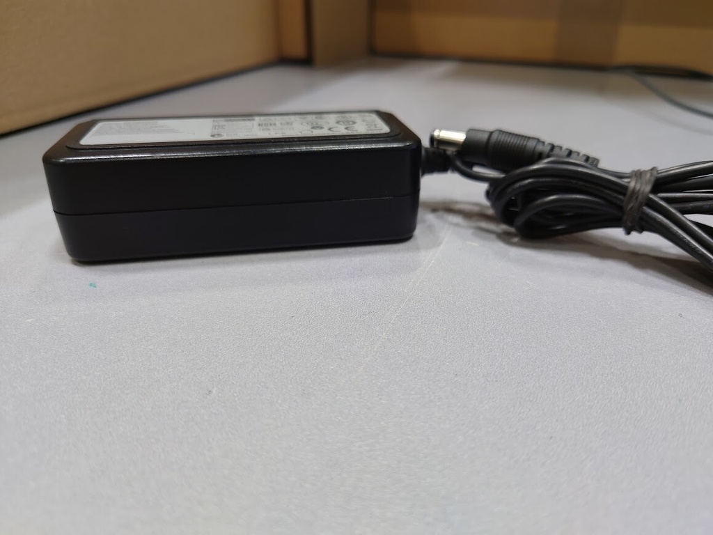 APD DA-40C19 AC Adapter 19V 2.1A Used Working Without Power Cord