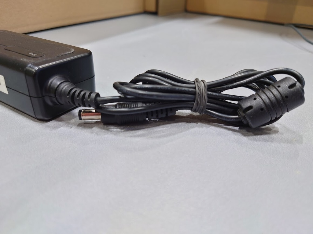 APD DA-40C19 AC Adapter 19V 2.1A Used Working Without Power Cord