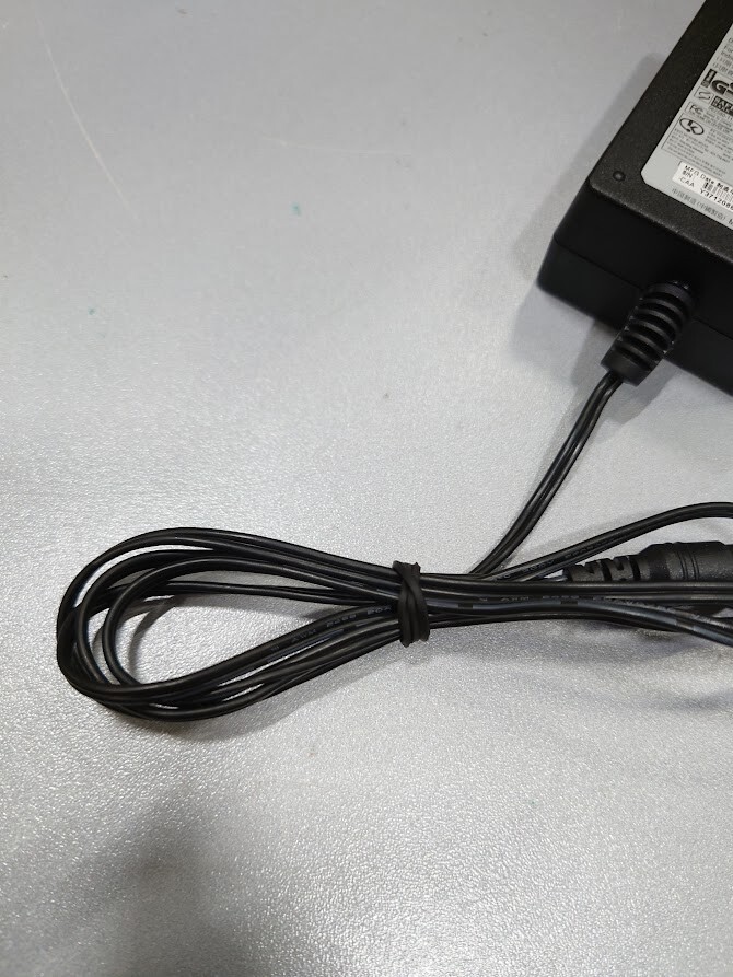 APD DA-30J12 AC Adapter 12V 2.5A Used Working Without Power Cord
