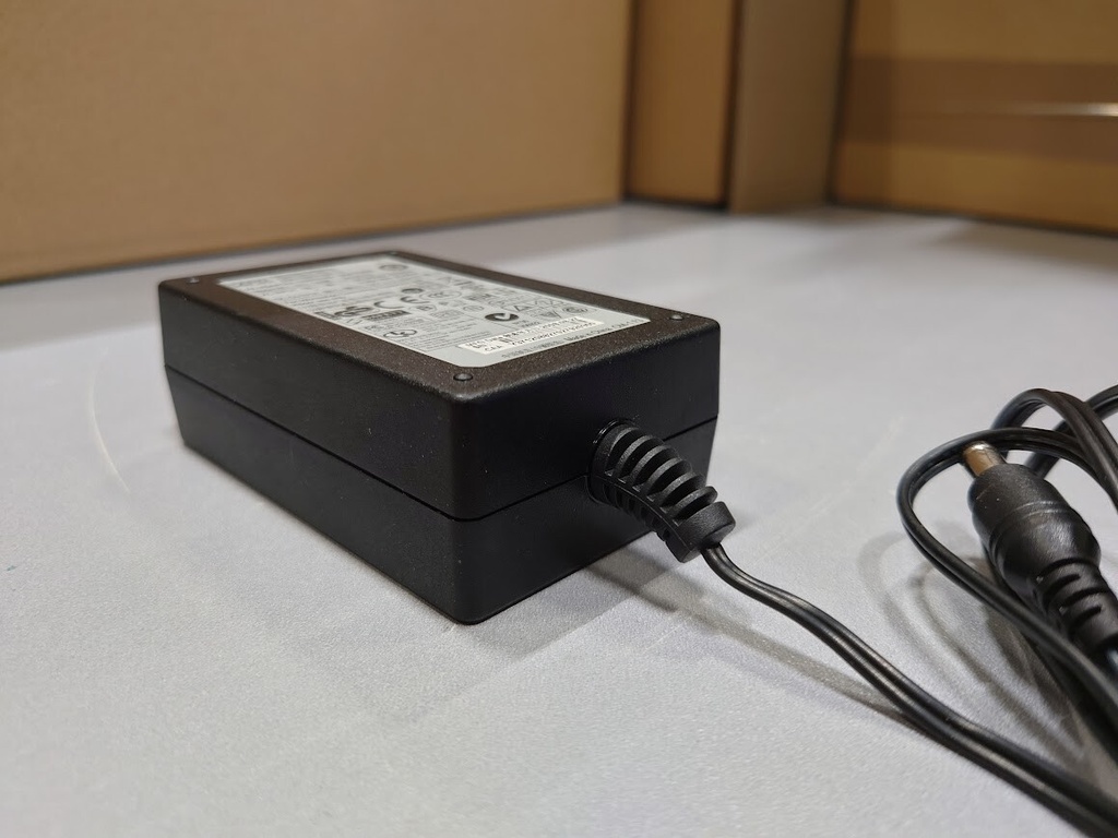 APD DA-30J12 AC Adapter 12V 2.5A Used Working Without Power Cord