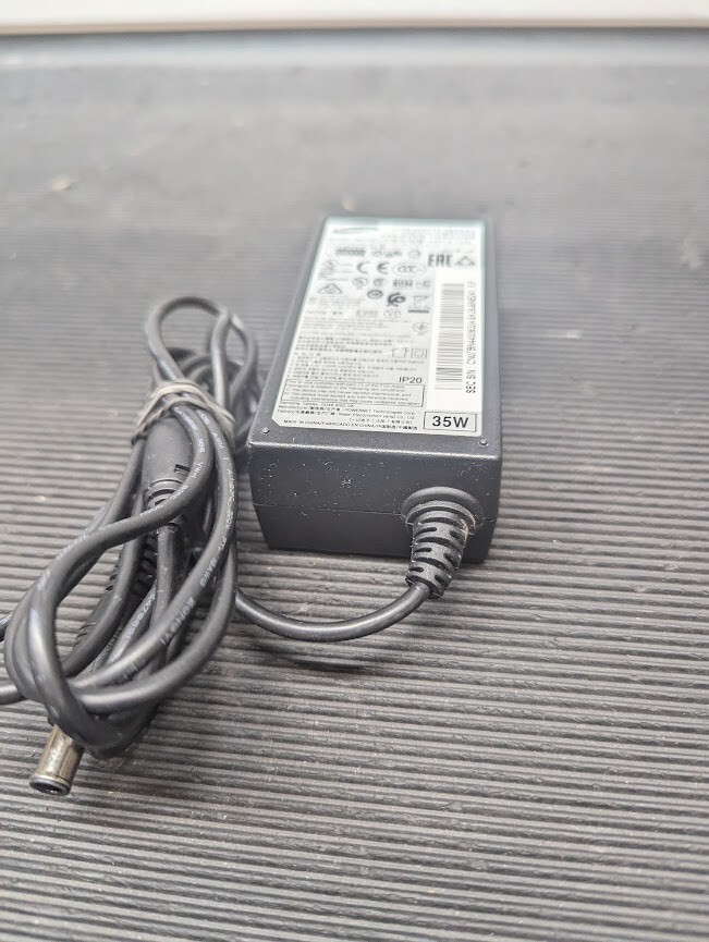 SAMSUNG A3514-FPN  AC Adapter 14.0V 2.5A Used Working Without Power Cord