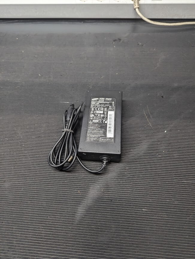 SAMSUNG A6024-DSM AC Adapter 24.0V 2.5A Used Working Without Power Cord