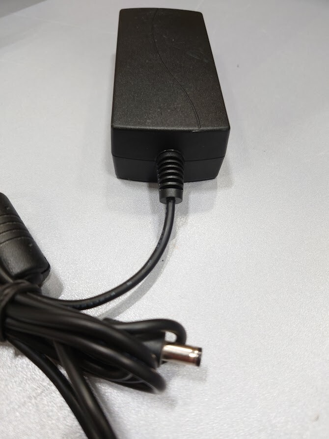 APD DA-36G12 AC Adapter 12V 3A Used Working Without Power Cord