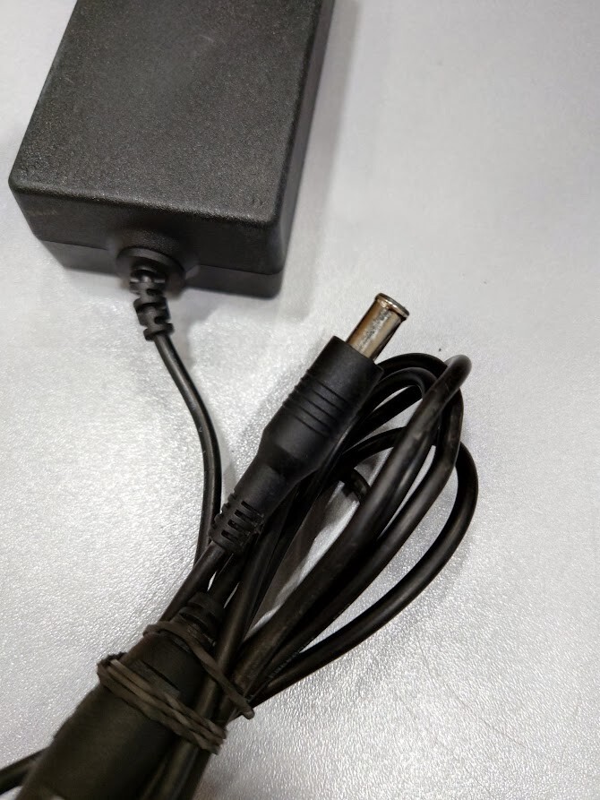 SAMSUNG A3514-ESM AC Adapter 14.0V 2.5A Used Working Without Power Cord