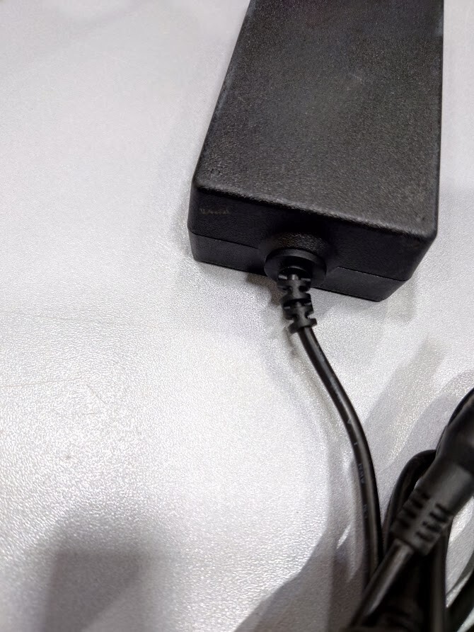 SAMSUNG A3514-ESM AC Adapter 14.0V 2.5A Used Working Without Power Cord