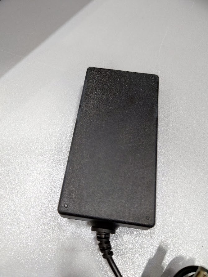 SAMSUNG A3514-ESM AC Adapter 14.0V 2.5A Used Working Without Power Cord