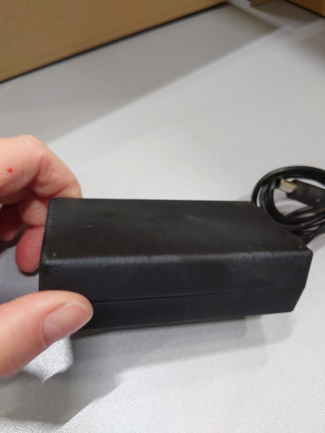 SAMSUNG A3514-ESM AC Adapter 14.0V 2.5A Used Working Without Power Cord