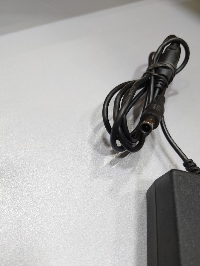 SAMSUNG A3514-ESM AC Adapter 14.0V 2.5A Used Working Without Power Cord