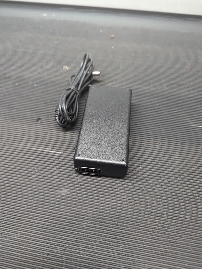 SAMSUNG A5919-FSM AC Adapter 19.0V 3.17A Used Working Without Power Cord