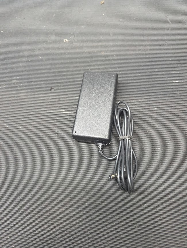 SAMSUNG A5919-FSM AC Adapter 19.0V 3.17A Used Working Without Power Cord