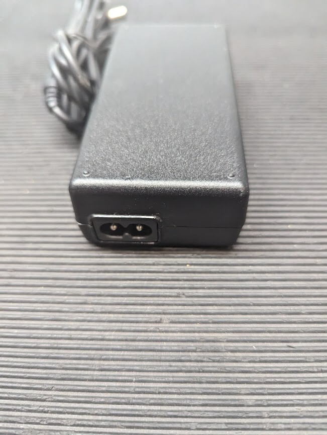SAMSUNG A5919-FSM AC Adapter 19.0V 3.17A Used Working Without Power Cord