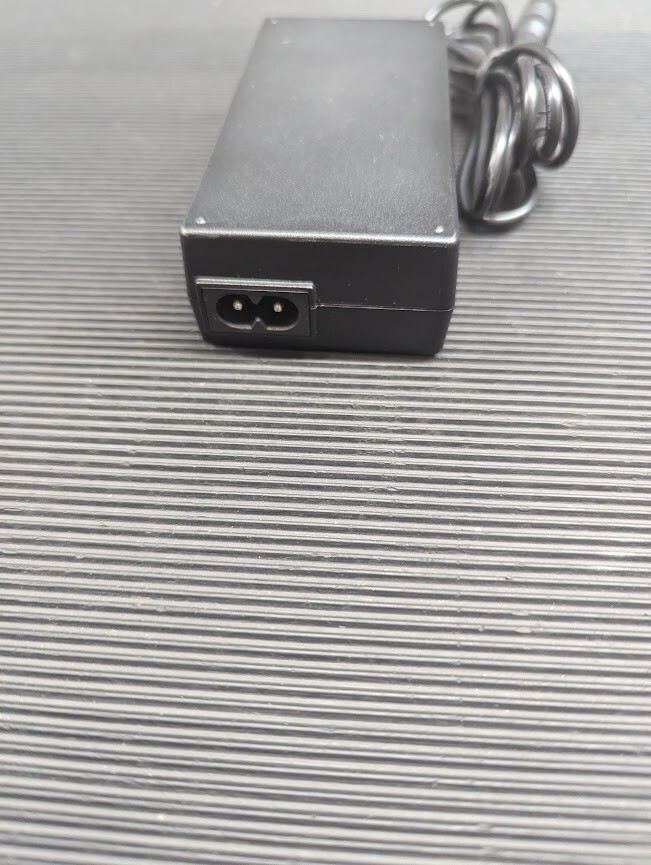SAMSUNG A5814-DSM AC Adapter 14.0V 4.143A Used Working Without Power Cord