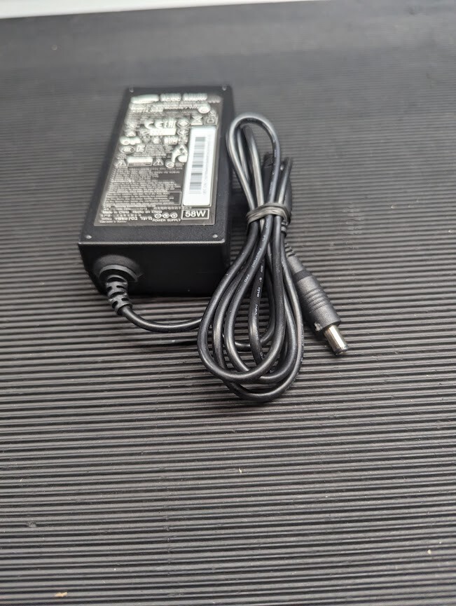 SAMSUNG A5814-DSM AC Adapter 14.0V 4.143A Used Working Without Power Cord