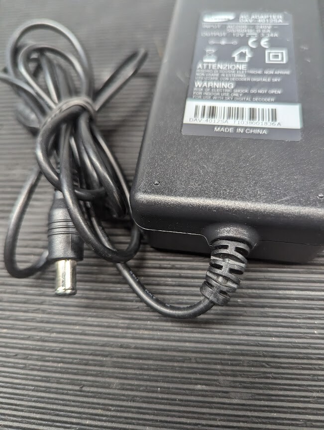 SAMSUNG DAV-4012SA AC Adapter 12.0V 3.34A Used Working Without Power Cord