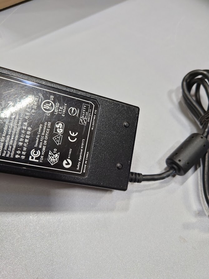 FSP Group INC FSP120-1ADE11 AC Adapter 19V 6.32A Used Working Without Power Cord