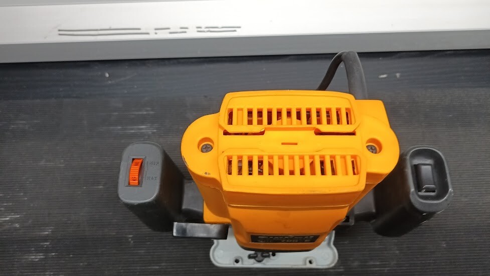 Used Einhell BOF 700-E Router - Not Working, For Parts or Repair