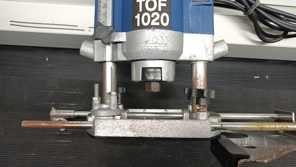 Top Craft TOF 1020 Wood Router Not Working Condition For Parts Or Repair
