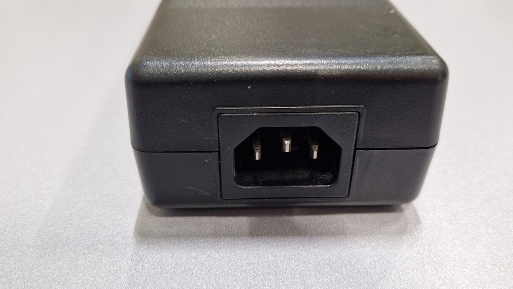 FSP FSP150-AAA AC Adapter 19V 7.89A Used Working Without Power Cord