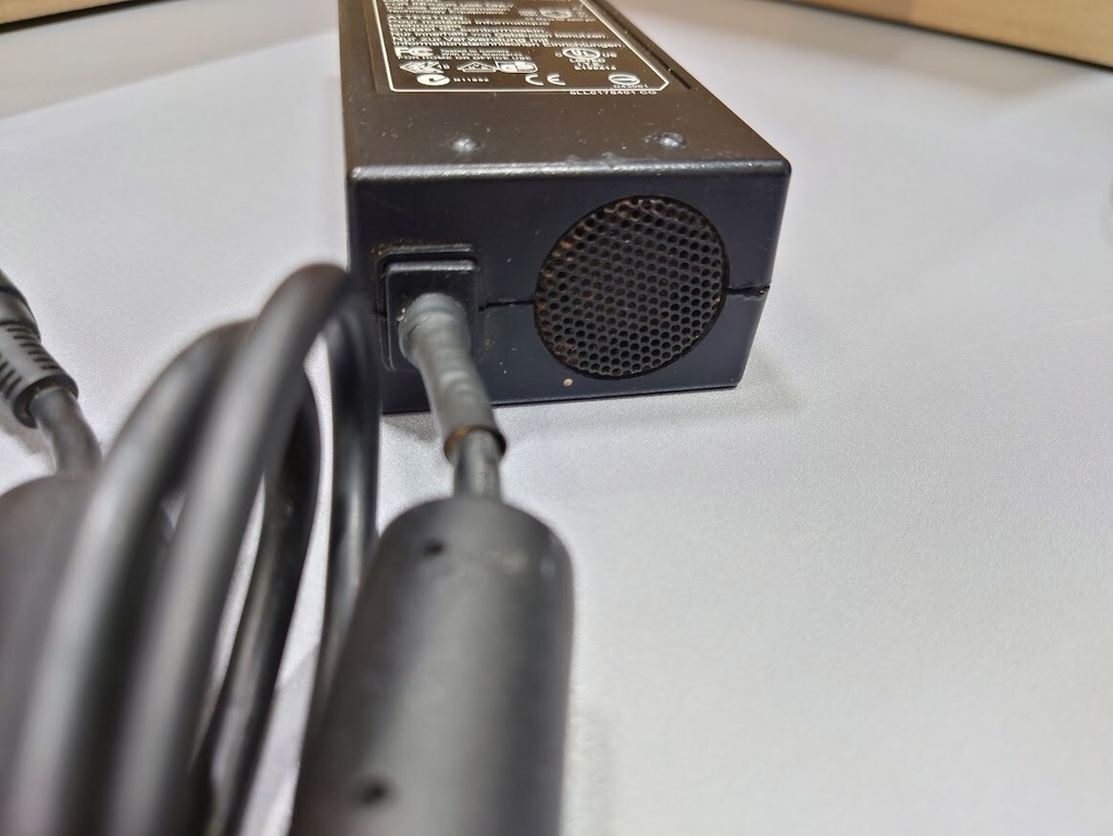 FSP FSP150-1ADE11 Adapter 19.0V 7.9A Used Working Without Power Cord