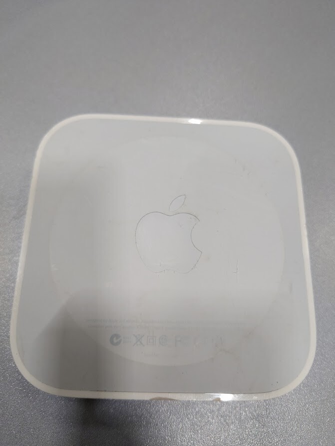 Apple TV 3rd Gen A1392 HD Media Streamer With Remote Control Used Working
