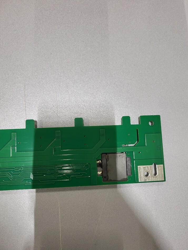 MT71884.00 REV: 2.0 High-Voltage Circuit Board for LCD TVs or Monitors Working