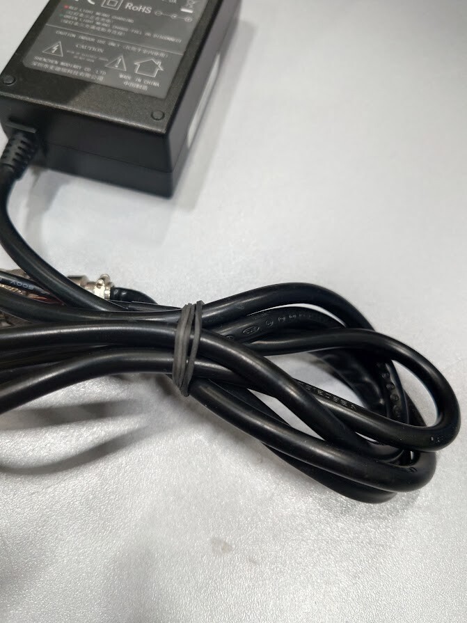 Mondiary SPBC1603A Li-ion Battery Charger 16.8V 2A Working Without Power Cord