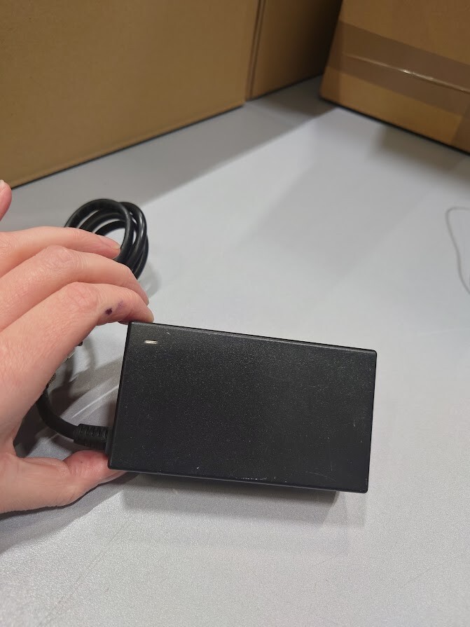 Mondiary SPBC1603A Li-ion Battery Charger 16.8V 2A Working Without Power Cord