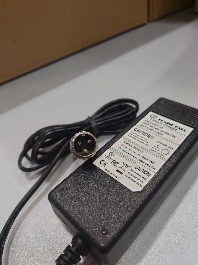 CD Coming Data CP1220 Lithium Charger 12.6V 2A Used Working Without Power Cord