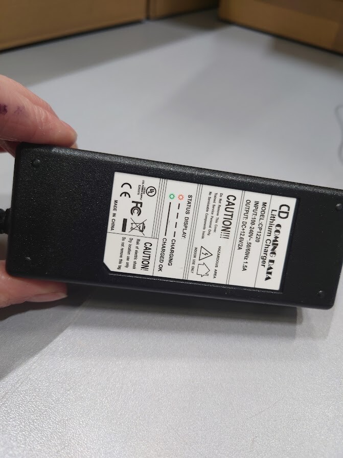 CD Coming Data CP1220 Lithium Charger 12.6V 2A Used Working Without Power Cord