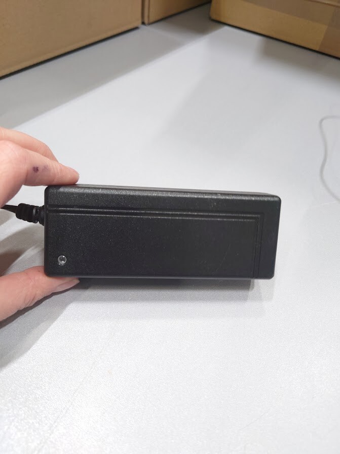 CD Coming Data CP1220 Lithium Charger 12.6V 2A Used Working Without Power Cord